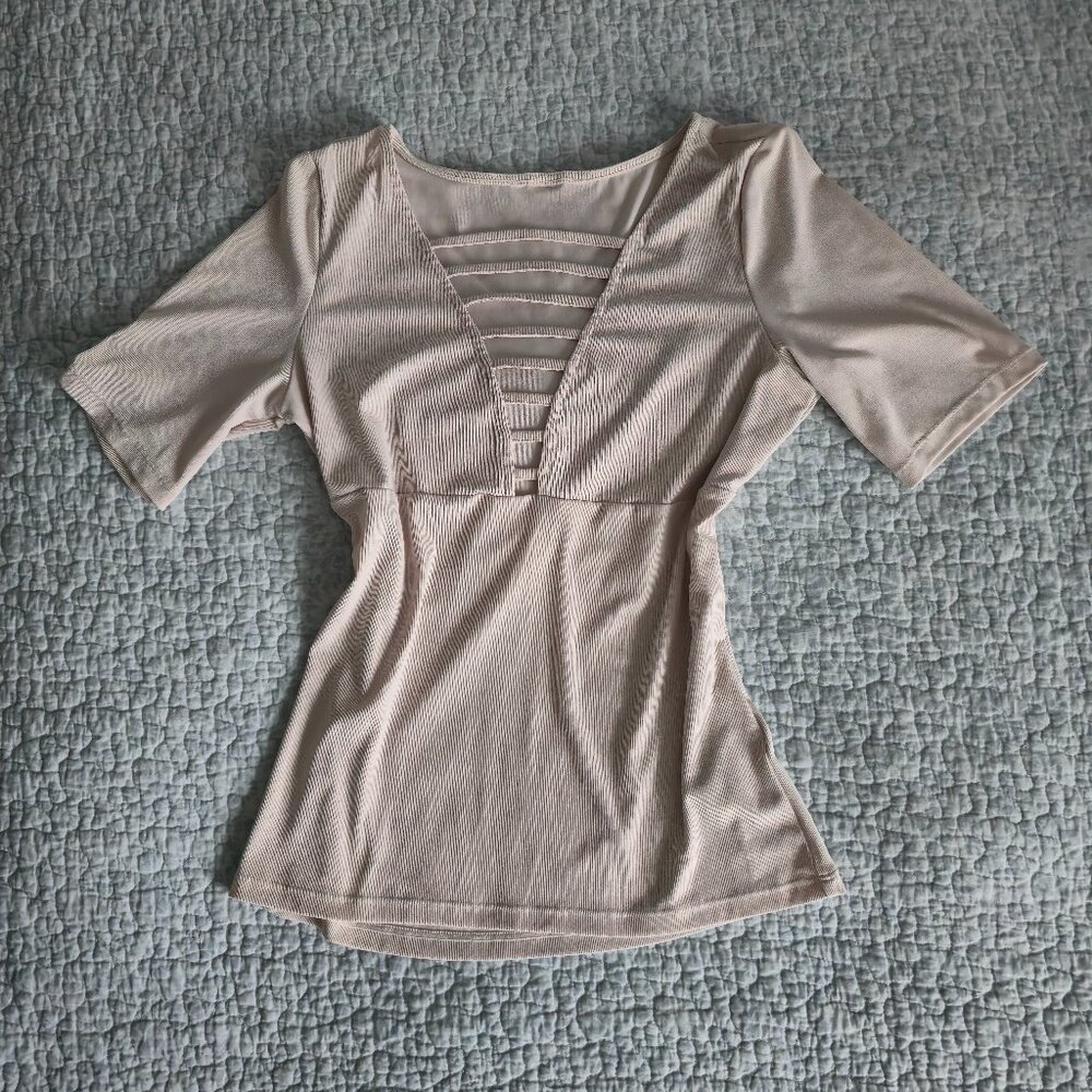 H&M Cream Deep V Strappy Top, Size Small